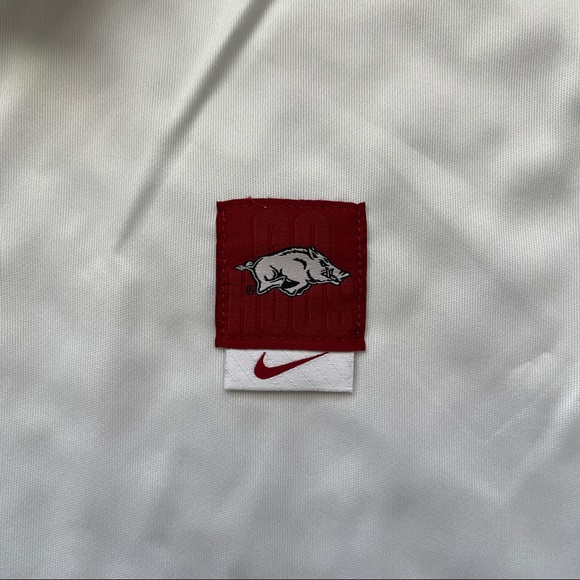 NIKE ARKANSAS RAZORBACKS POLO SHIRT FOOTBALL NCAA - Picture 4 of 7